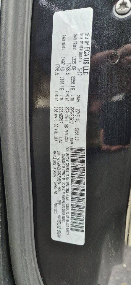 Used 2017 Dodge Grand Caravan SXT FWD image 12