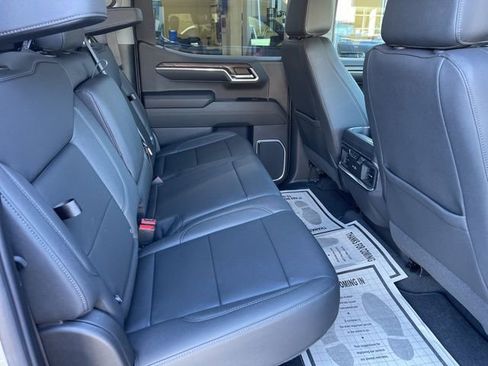 Used 2023 GMC Sierra 1500 SLT w/ SLT Premium Plus Package image 14