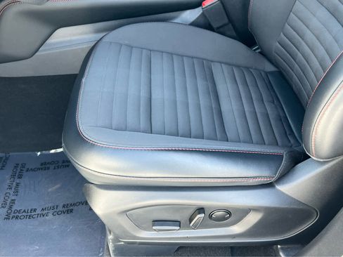 Certified 2025 Ford Explorer ST-Line w/ Premium Package image 32