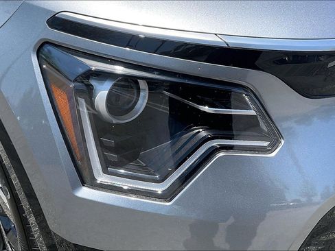 Used 2023 Kia Niro Wind FWD image 26