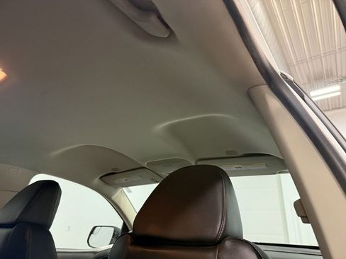 Used 2021 GMC Canyon AT4 image 17