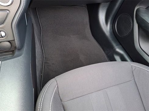 Used 2022 Ford Mustang Convertible w/ Equipment Group 101A image 29