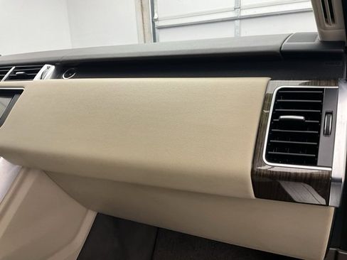 Used 2015 Land Rover Range Rover Sport Supercharged image 12