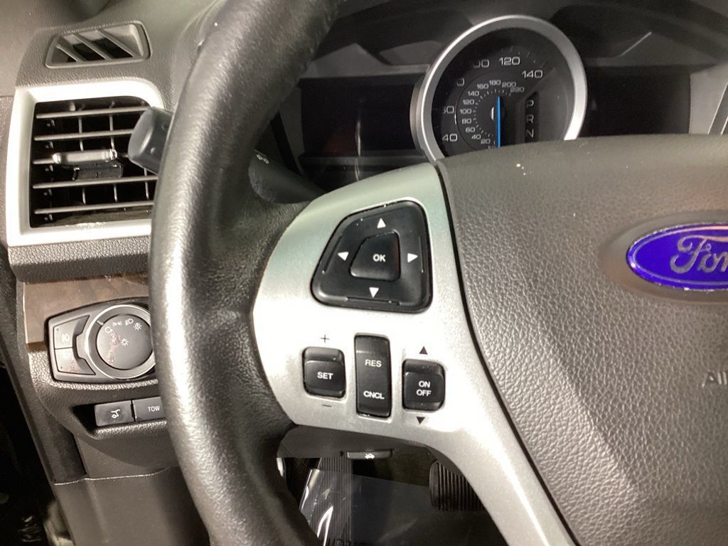Used 2015 Ford Explorer Limited w/ Equipment Group 302A AWD/4WD image 13