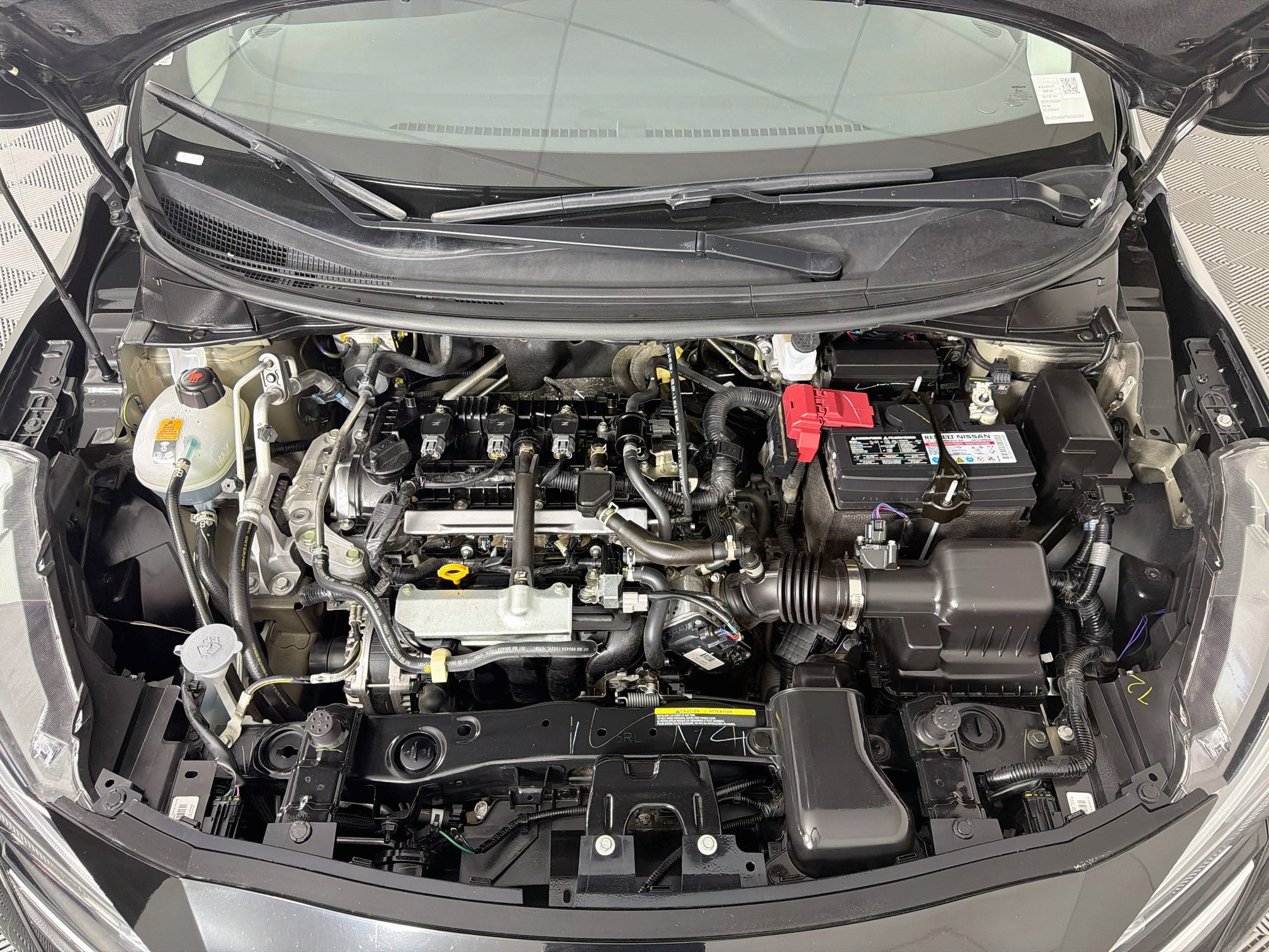 Used 2025 Nissan Versa SV FWD image 32