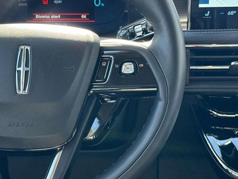 Used 2025 Lincoln Corsair Grand Touring w/ Equipment Group 301A image 15