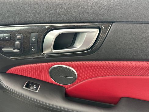 Used 2016 Mercedes-Benz SLK 300 image 18