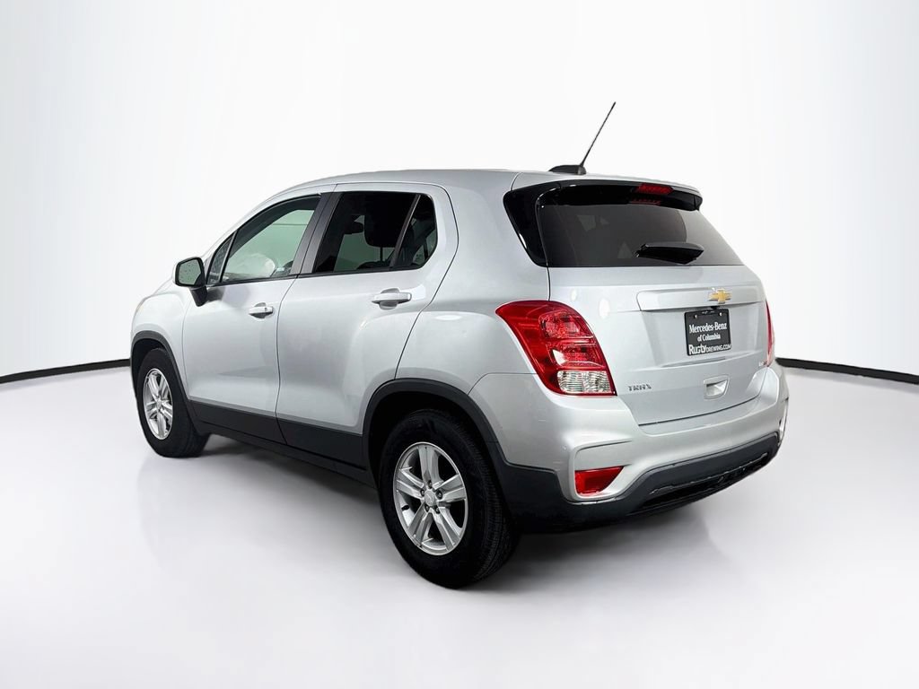 Used 2020 Chevrolet Trax LS w/ Tint and Cruise Package FWD image 5
