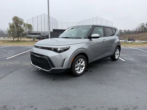 Used 2024 Kia Soul LX w/ Option Group 015 image 3
