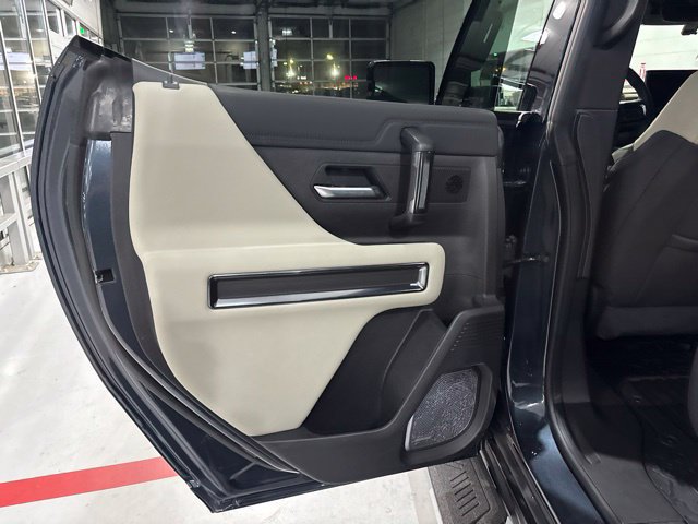 Used 2026 GMC Hummer EV SUV AWD/4WD image 32