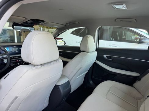 Used 2025 Hyundai Sonata SEL FWD image 18