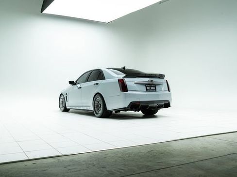 Used 2018 Cadillac CTS V w/ Carbon Fiber Package image 24