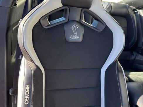 Used 2020 Ford Mustang Shelby GT500 w/ Technology Package image 34