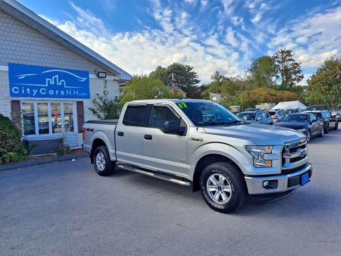 Used 2017 Ford F150 XLT AWD/4WD image 2