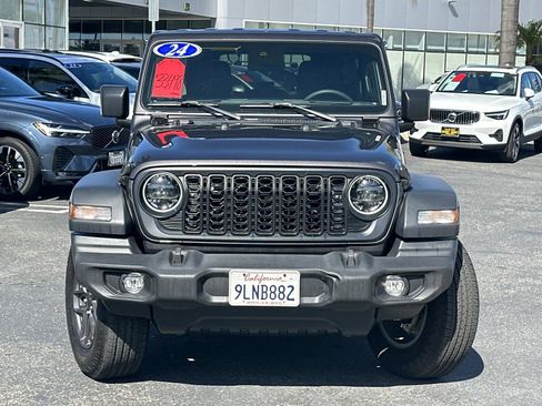 Used 2024 Jeep Wrangler Unlimited Sport image 2