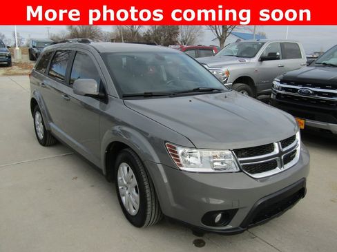 Used 2019 Dodge Journey SE w/ Connectivity Group image 7