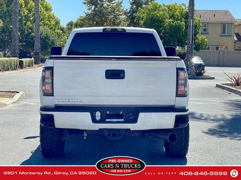 Used 2018 Chevrolet Silverado 2500 LT w/ Z71 Package, Off-Road image 5