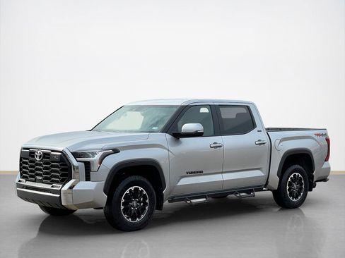 Used 2025 Toyota Tundra SR5 image 3