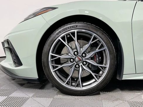 Used 2024 Chevrolet Corvette Stingray Premium Conv w/ Z51 Performance Package image 28