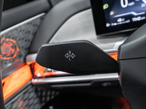 Used 2023 BMW 760i xDrive image 55