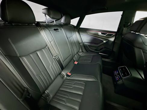 Used 2022 Audi S7 Prestige w/ Prestige Package image 28
