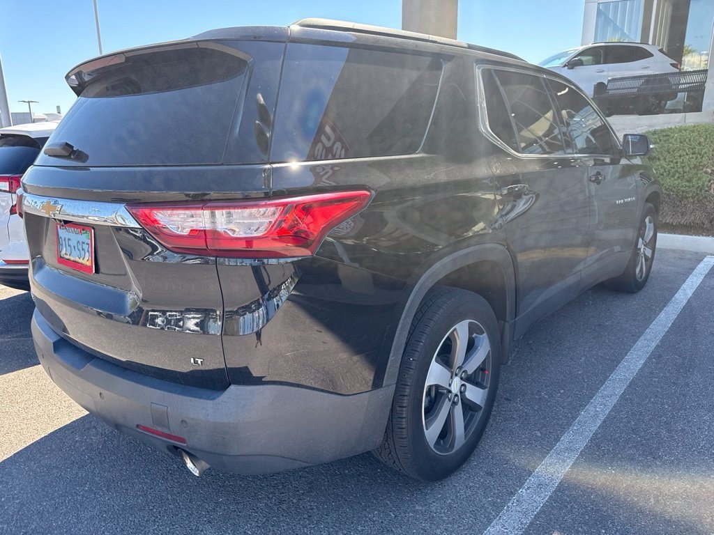 Certified 2021 Chevrolet Traverse LT w/ LT Premium Package FWD image 4