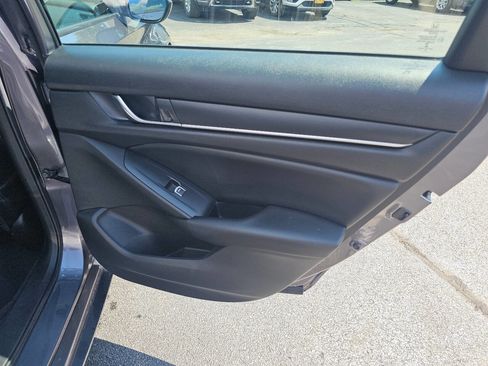 Used 2018 Honda Accord Sport image 30