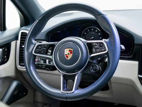 Certified 2023 Porsche Cayenne S image 12