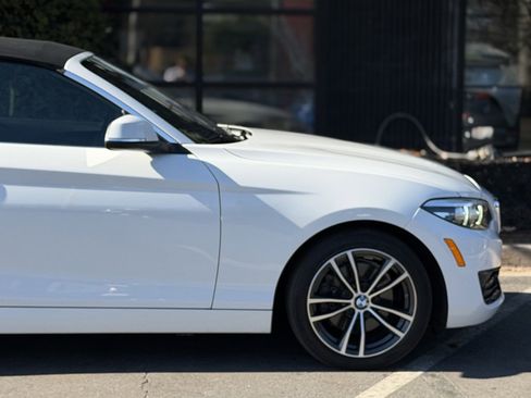 Used 2019 BMW 230i Convertible w/ Convenience Package image 23