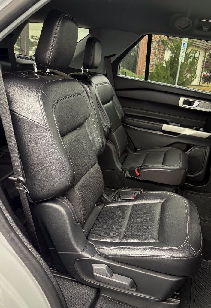 Used 2021 Ford Explorer Limited AWD/4WD image 34