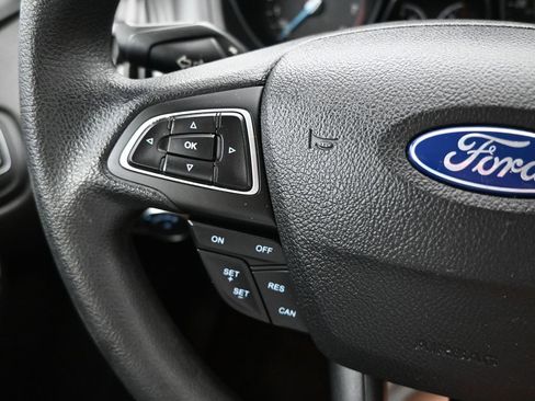 Used 2018 Ford Focus SE image 17
