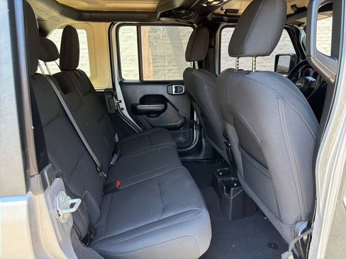 Used 2020 Jeep Wrangler Unlimited Sport S AWD/4WD image 10