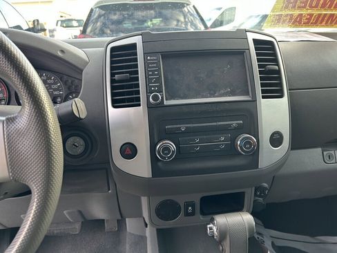 Used 2019 Nissan Frontier SV image 35