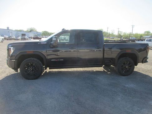 New 2026 GMC Sierra 3500 AT4 w/ AT4 Premium Plus Package AWD/4WD image 10