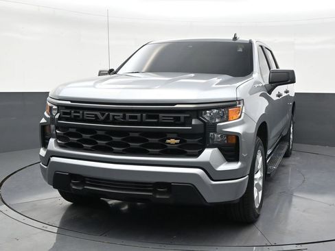 Used 2024 Chevrolet Silverado 1500 Custom RWD image 8
