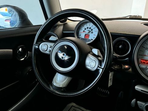 Used 2010 MINI Cooper S image 11