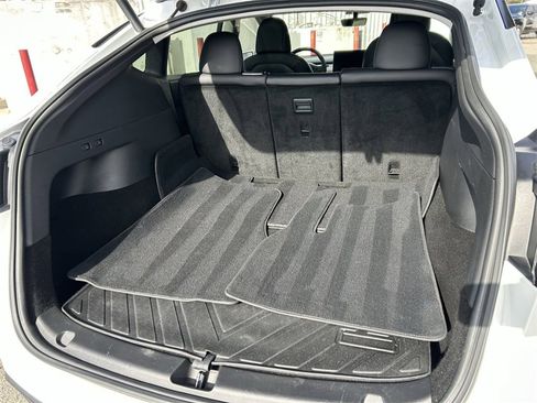 Used 2020 Tesla Model Y Long Range image 12