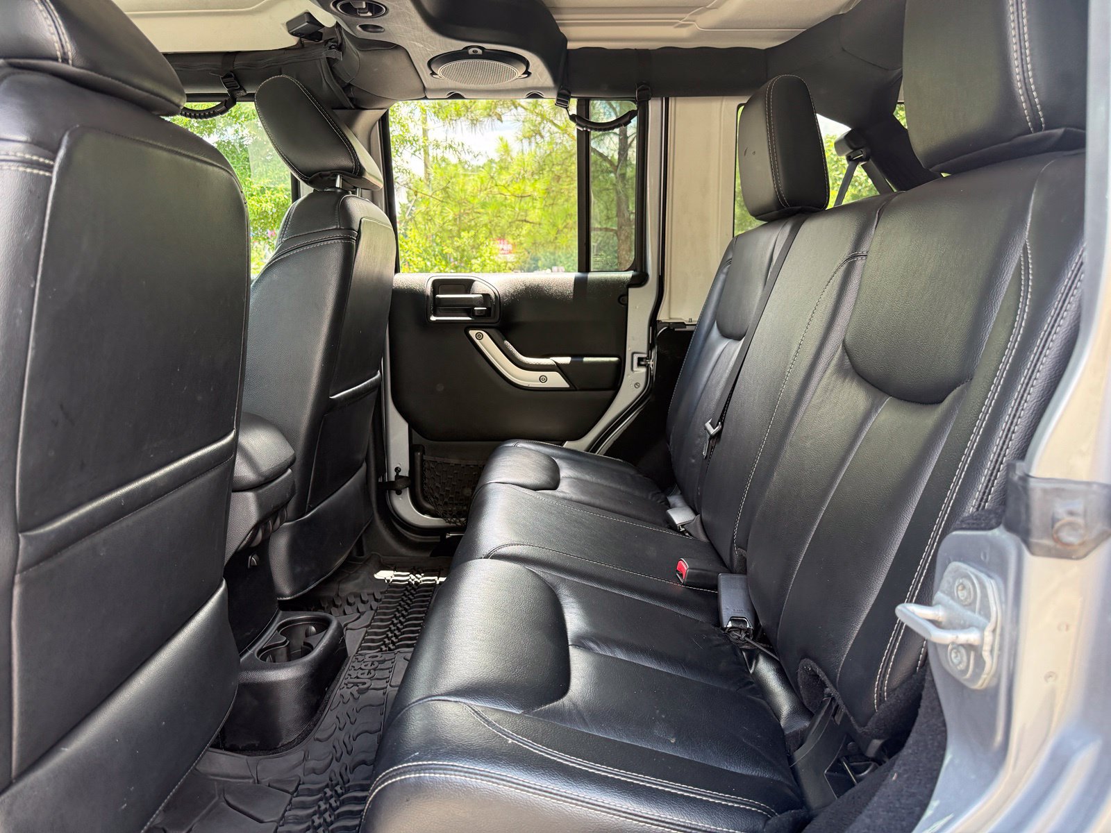 Used 2014 Jeep Wrangler Unlimited Rubicon w/ Dual Top Group AWD/4WD image 35