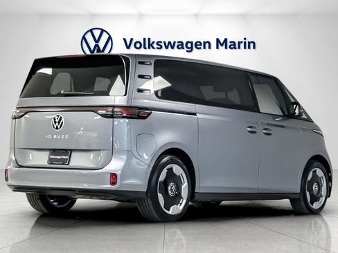 New 2025 Volkswagen ID. Buzz Pro S image 5