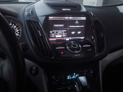 Used 2013 Ford Escape SEL AWD/4WD image 9