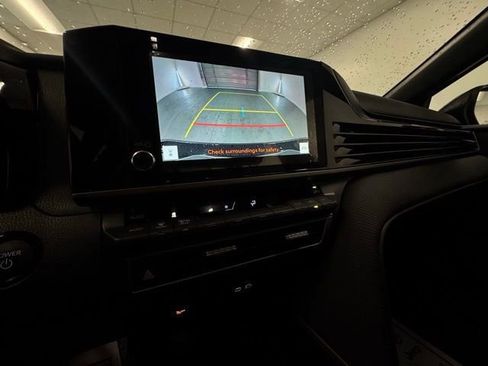 Used 2026 Toyota Camry SE FWD image 14