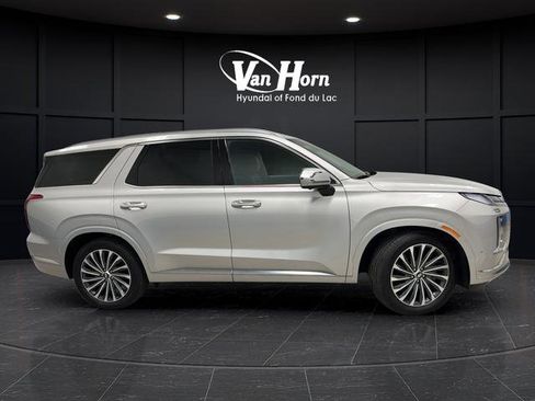 Used 2025 Hyundai Palisade Calligraphy image 7