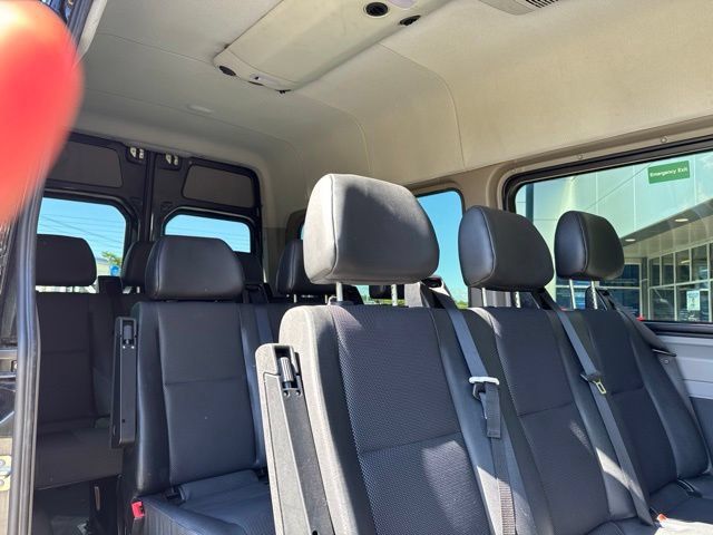 Used 2018 Mercedes-Benz Sprinter 2500 image 4