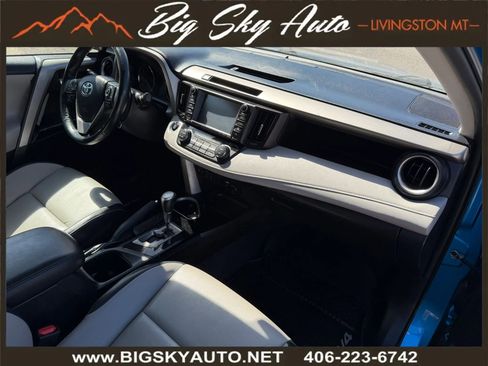 Used 2016 Toyota RAV4 Limited image 15
