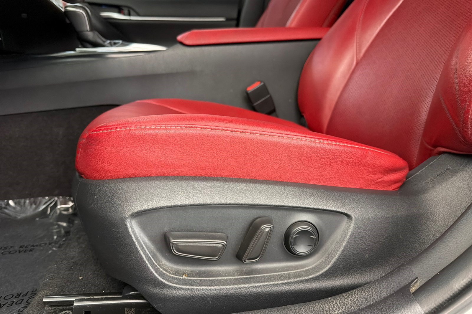 Used 2019 Toyota Camry XSE w/ Carpet Mat Package FWD image 15