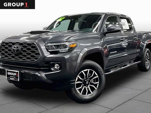 Used 2022 Toyota Tacoma TRD Sport w/ Technology Package image 1