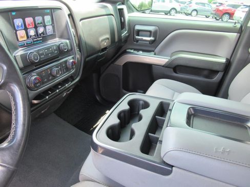 Used 2018 Chevrolet Silverado 1500 LT w/ All Star Edition RWD image 15