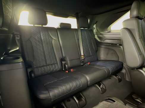 Used 2025 Cadillac Escalade IQ Sport 1 AWD/4WD image 29