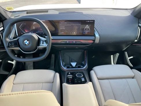 Used 2026 BMW X3 xDrive30i w/ Premium Package AWD/4WD image 11