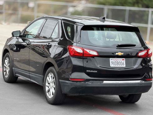 Used 2018 Chevrolet Equinox LS FWD image 7